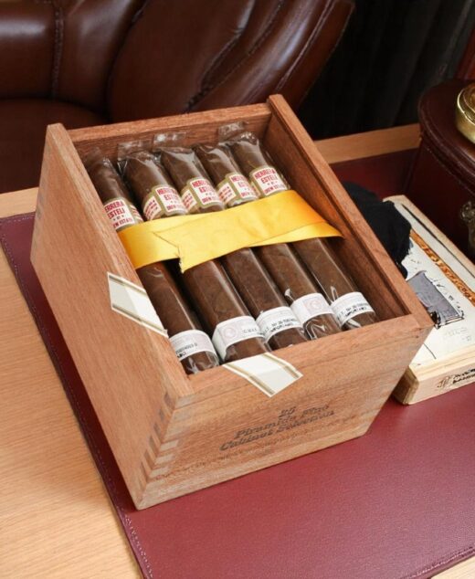 Drew Estate Herrera Esteli Habano Piramide Fino x 25