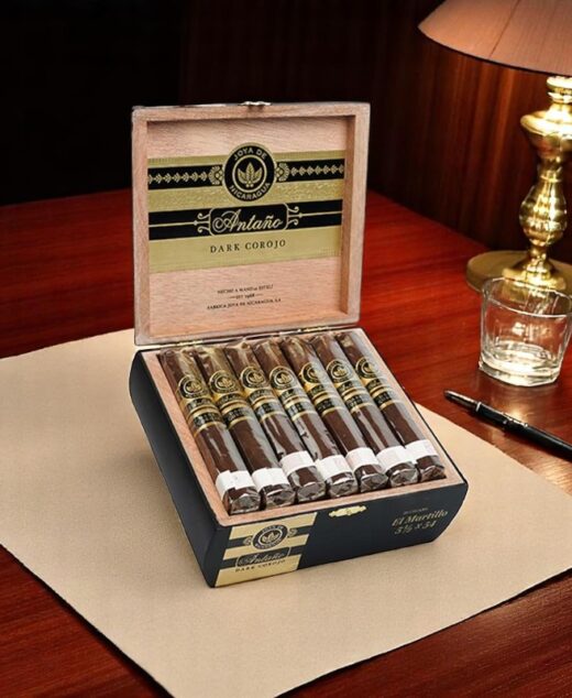 Joya de Nicaragua Antaño Dark Corojo Azarosa x 20