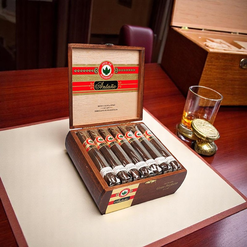 Joya de Nicaragua Antaño 1970 Gran Perfecto x 20