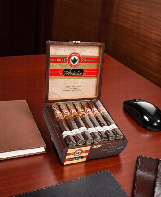 Joya de Nicaragua Antaño 1970 Robusto Grande x 20