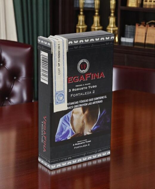 VegaFina Fortaleza 2 Robusto Tubo x 3
