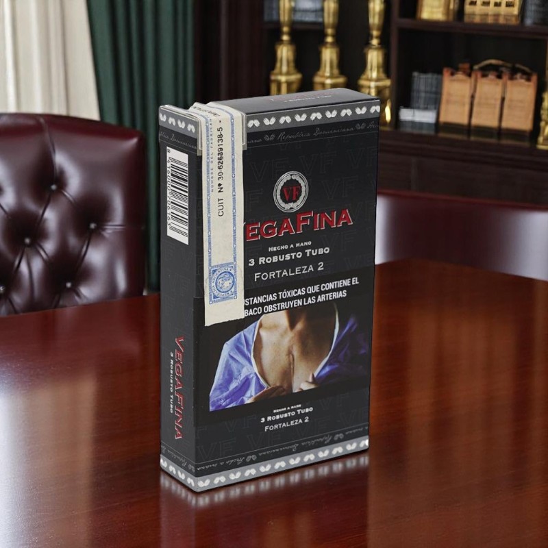 VegaFina Fortaleza 2 Robusto Tubo x 3