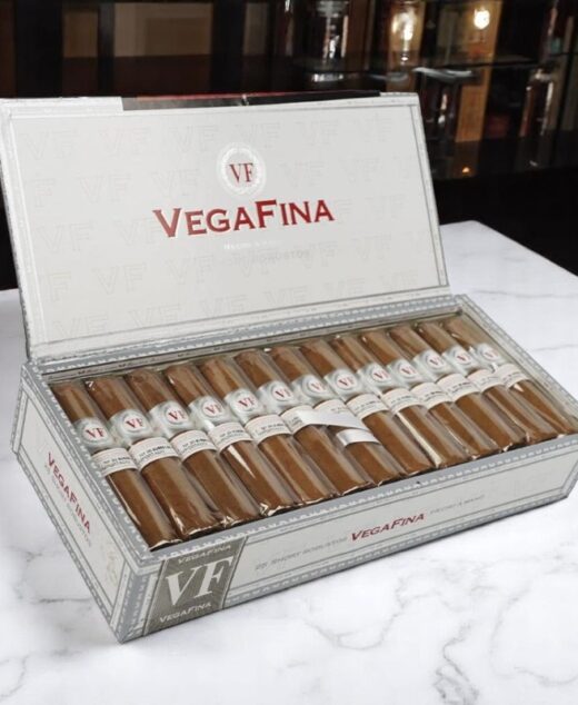 VegaFina Short Robusto x 25