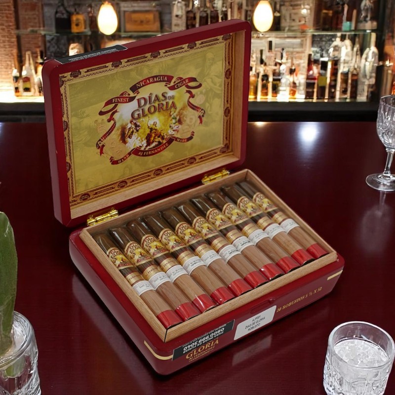 AJ Fernandez Dias de Gloria Robusto x 20