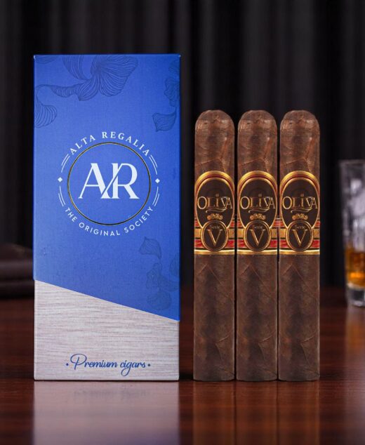 Oliva Serie V Liga Especial Double Robusto Tripack