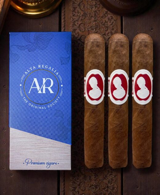 La Dueña Nro 5 Robusto Tripack