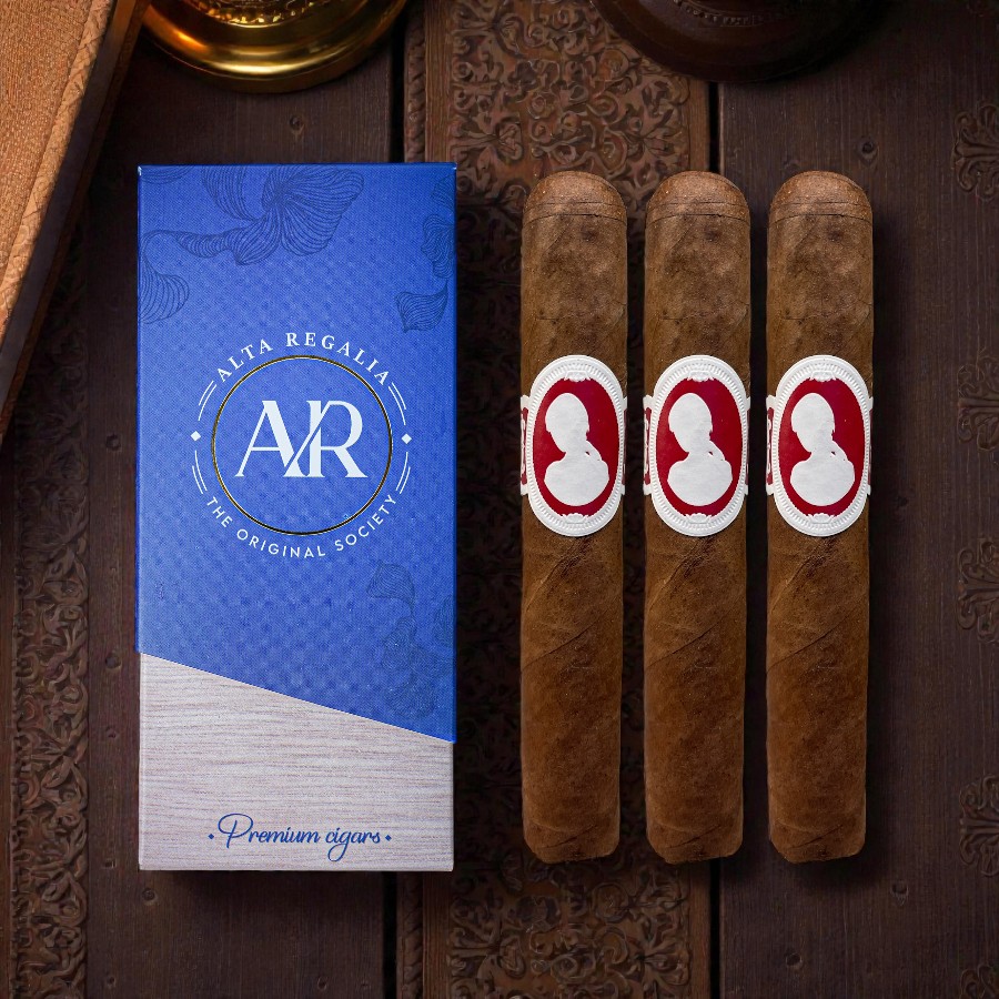 La Dueña Nro 5 Robusto Tripack