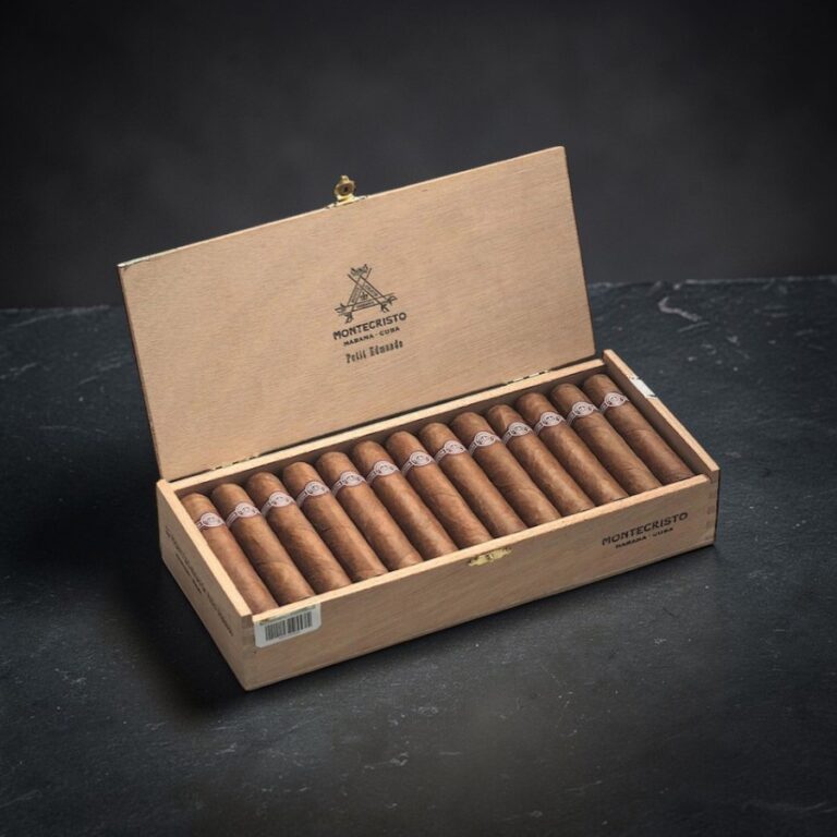 Montecristo Petit Edmundo – Alta Regalía