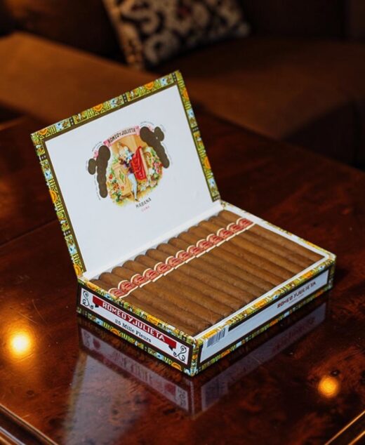 ROMEO Y JULIETA MILLE FLEURS